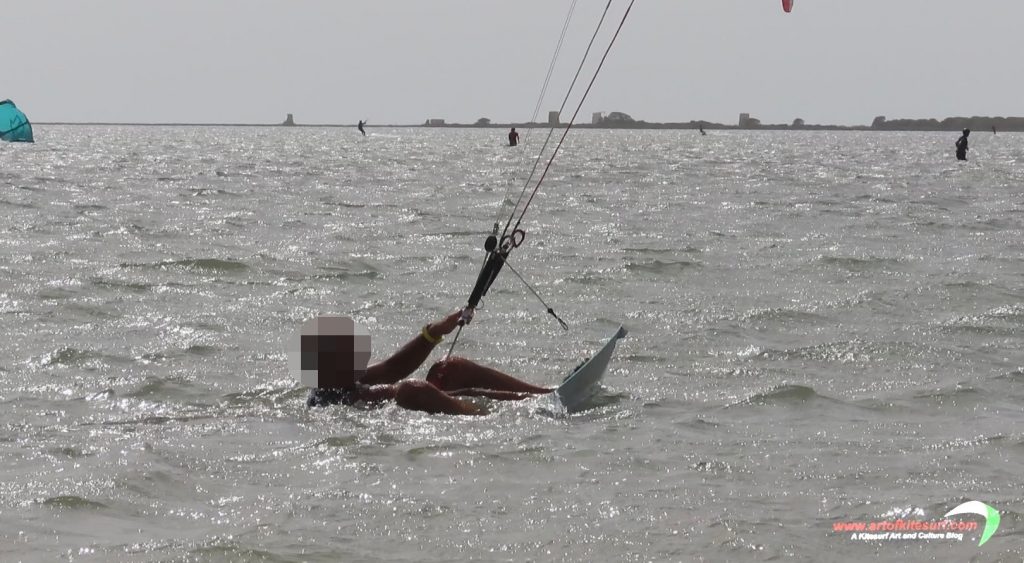 Le partenze nel kitesurf non si può perdere tutta quest'acqua in una partenza con l'alto rischio di un pericoloso stallo della vela