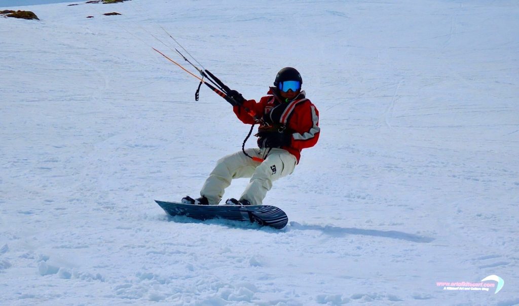 Vivere il kitesurf a 369 gradi ovunque anche sulla neve