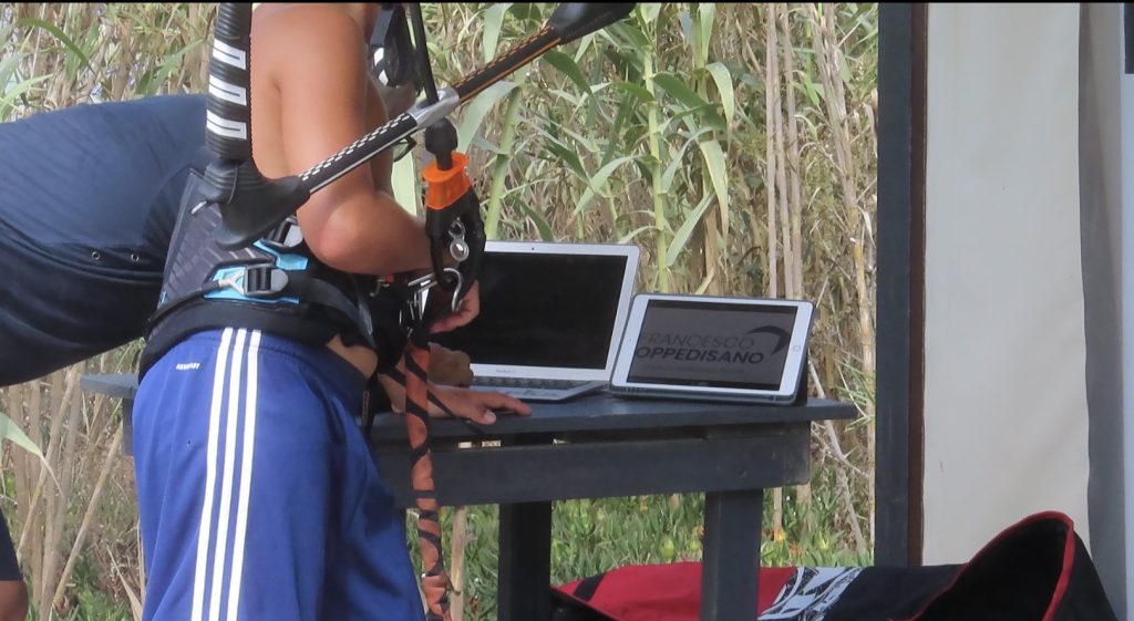 L'allenamento ideomotorio nel kitesurf immagini, foto e filmati indispensabili per un confronto di crescita.