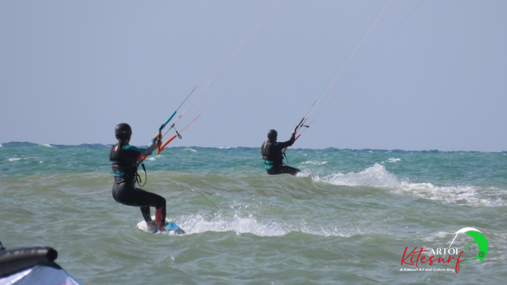Il valore della sicurezza nel kitesurf. Se ti trovi sopra vento a chi ti precede sei te che hai sempre la responsabilità su di una eventuale collisione con lo stesso rider