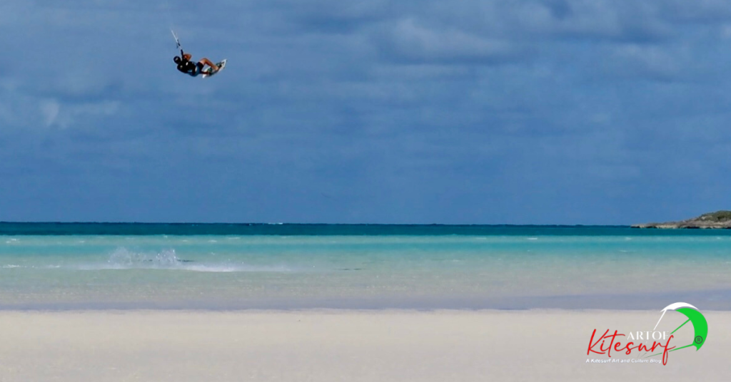 Il vento nel kitesurf in mare si esce con degli obbiettivi ben precisi perché il divertimento ha bisogno di crescita.
