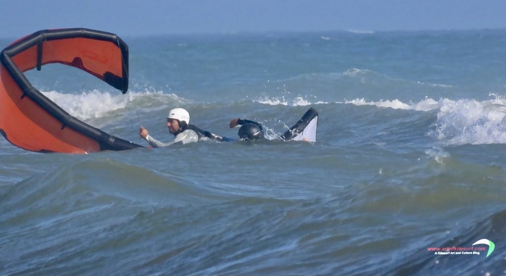 I pericoli nel kitesurf rispettati e fatti delle domande...allievo Artofkitesurf